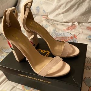 Lulus heels with embroidered roses, BRAND NEW!